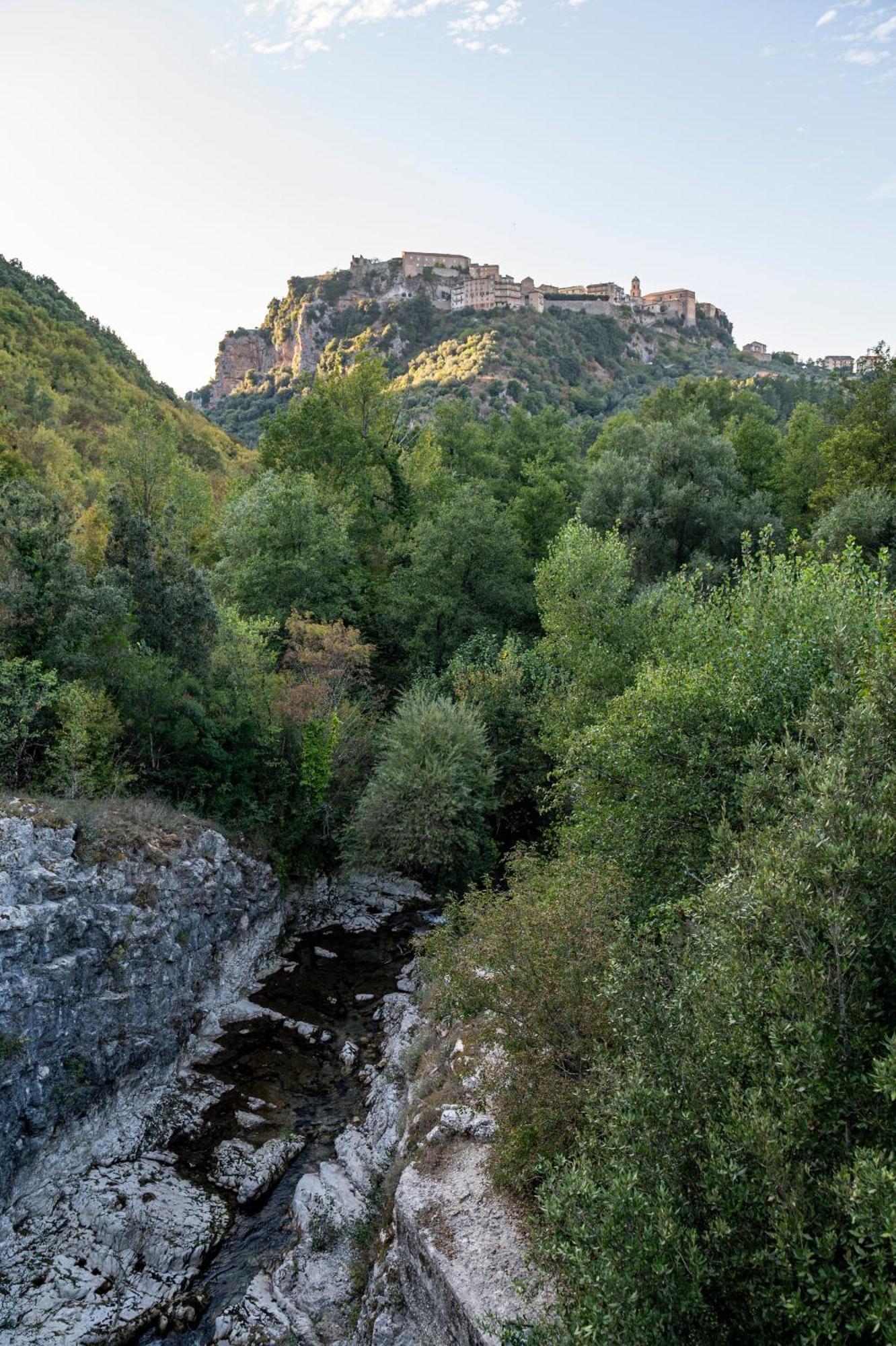 Piazza Laurino Apartments Basic Excursions Alto Cilento Pellegrinaggio Giubilare Экстерьер фото